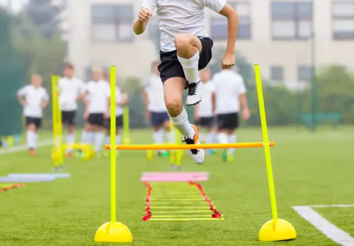 Skuteczny trening piłkarski: Kompleksowy przewodnik krok po kroku